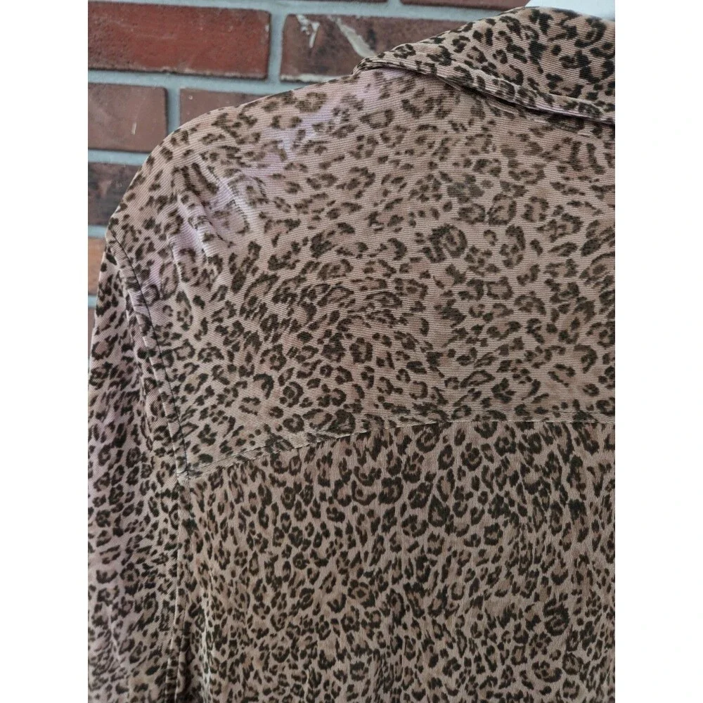 Liz Claiborne Leopard Print Top Blouse Button Long Sleeve 2XL Slinky Stretchy - Picture 3 of 4